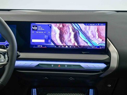 Used 2025 BMW X3 xDrive30i w/ Convenience Package image 14