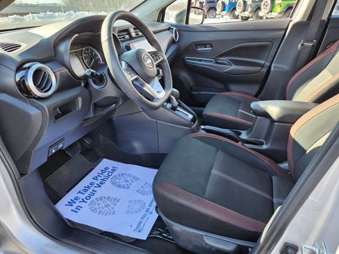 Certified 2025 Nissan Versa SR w/ Trunk Package image 8