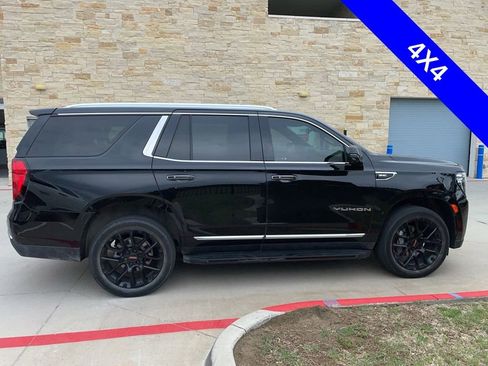 Used 2022 GMC Yukon SLT w/ SLT Premium Package image 8