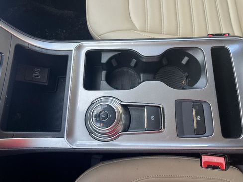 Certified 2024 Ford Edge SEL image 14