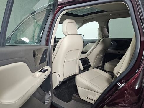 Used 2020 Lincoln Aviator Reserve w/ Equipment Group 201A image 18