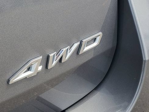 Used 2021 Ford Explorer XLT w/ Equipment Group 202A AWD/4WD image 7