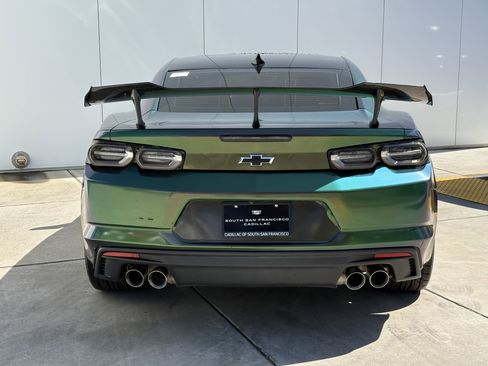 Used 2019 Chevrolet Camaro SS RWD image 8