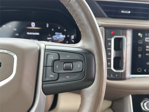 Used 2023 GMC Yukon Denali AWD/4WD image 17