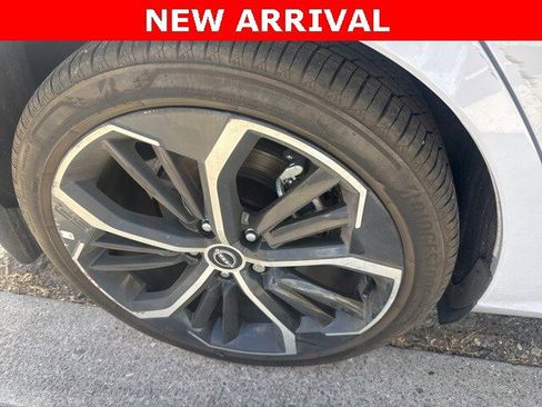 Certified 2024 Nissan Altima 2.5 SR image 10