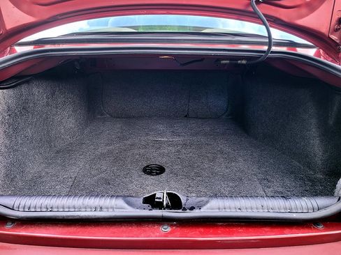 Used 2001 Oldsmobile Intrigue GL w/ Premium Leather Pkg image 23