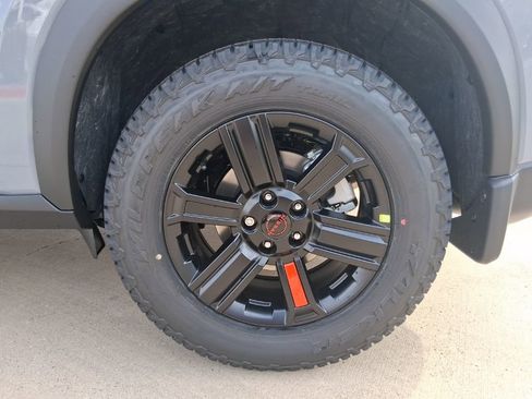 New 2026 Nissan Rogue SV AWD/4WD image 34