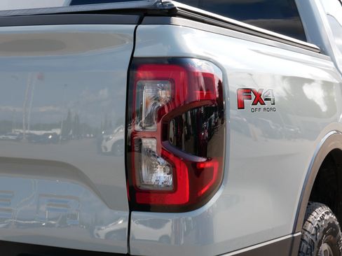 Used 2024 Ford Ranger XLT AWD/4WD image 17