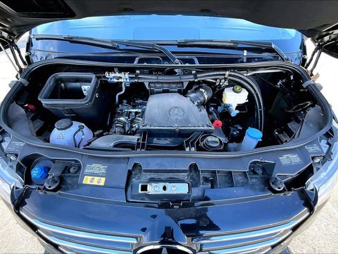 Used 2024 Mercedes-Benz Sprinter 3500 image 35