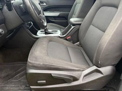 Used 2016 Chevrolet Colorado LT w/ LT Convenience Package AWD/4WD image 9