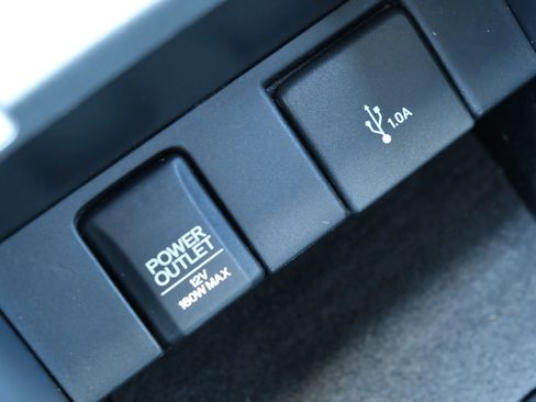 Used 2017 Honda Accord EX image 33