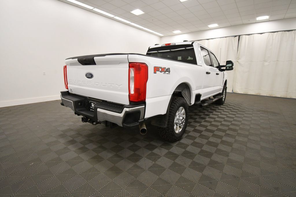 Used 2024 Ford F350 XLT w/ FX4 Off-Road Package AWD/4WD image 8
