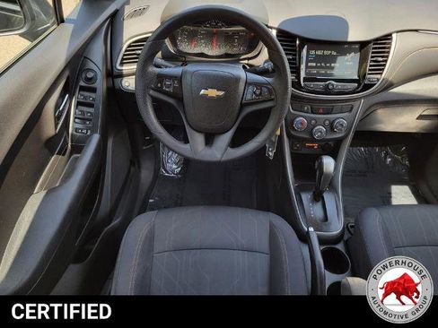 Used 2017 Chevrolet Trax LT FWD image 19