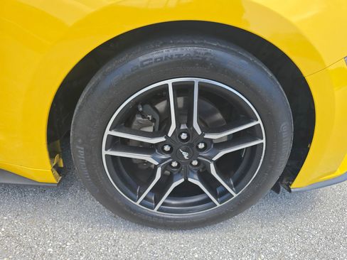 Used 2018 Ford Mustang Premium w/ Equipment Group 201A RWD image 23