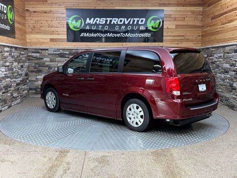 Used 2019 Dodge Grand Caravan SE w/ Power Convenience Group I FWD image 7