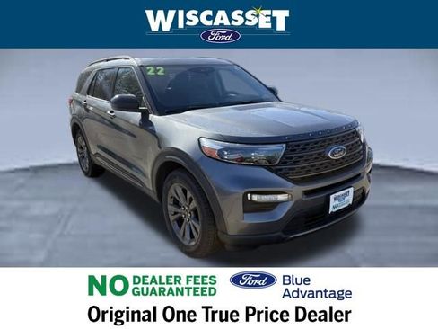 Certified 2022 Ford Explorer XLT w/ Equipment Group 202A image 1
