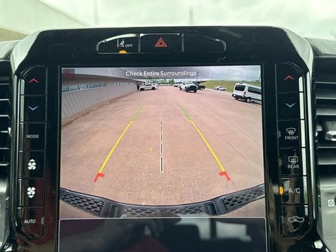 New 2026 RAM 1500 4x4 Crew Cab image 9