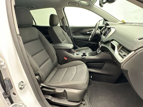 Certified 2024 GMC Terrain SLE w/ Driver Convenience Package AWD/4WD image 23