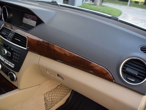 Used 2014 Mercedes-Benz C 300 4MATIC Sedan image 55