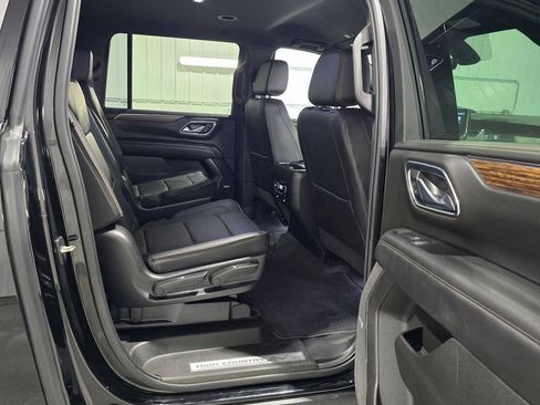 Used 2021 Chevrolet Suburban High Country AWD/4WD image 10