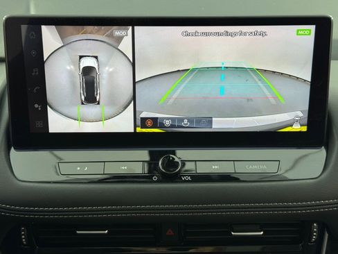 Used 2024 Nissan Rogue SL w/ SL Premium Package image 29