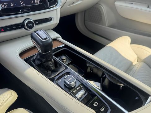 Used 2018 Volvo S90 T6 Inscription AWD/4WD image 17