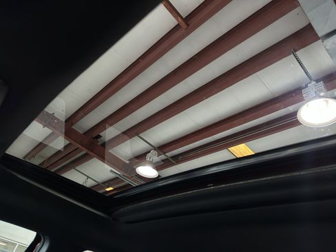 Used 2023 Toyota Tacoma Limited image 28