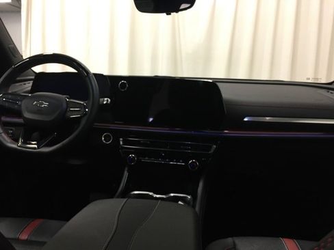 Used 2024 Chevrolet Traverse RS w/ LPO, Floor Liner Package image 22