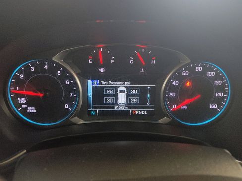 Used 2018 Chevrolet Equinox Premier FWD image 23