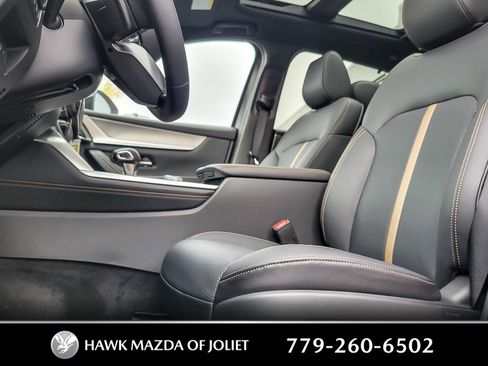 New 2025 MAZDA CX-70 Plug-In Hybrid w/ Premium Plus image 7