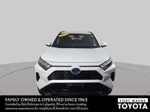 Used 2023 Toyota RAV4 SE AWD/4WD image 3