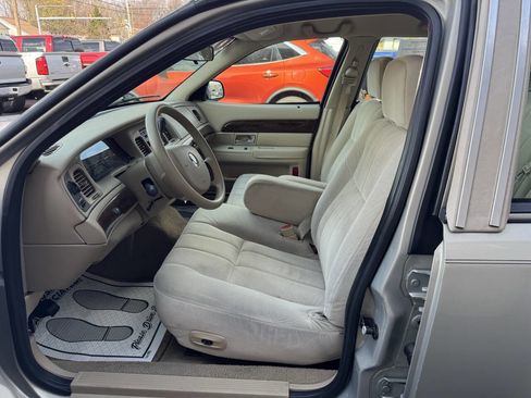 Used 2008 Mercury Grand Marquis GS RWD image 13