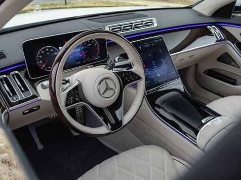 Certified 2025 Mercedes-Benz S 580 4MATIC Sedan image 14