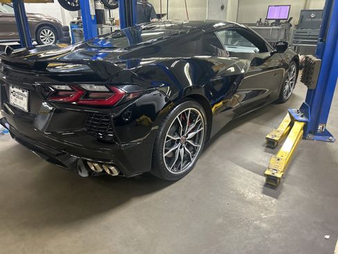 Used 2023 Chevrolet Corvette Stingray Preferred Cpe w/ 2LT RWD image 18