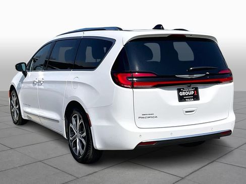New 2026 Chrysler Pacifica Pinnacle image 12