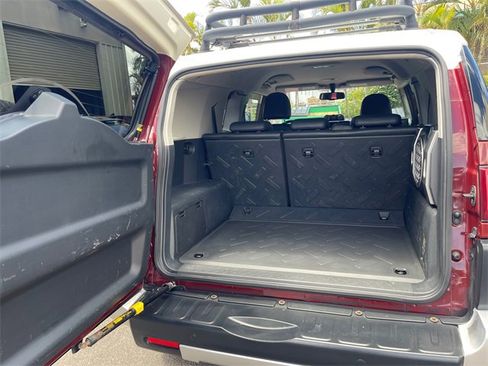 Used 2010 Toyota FJ Cruiser 4WD image 17