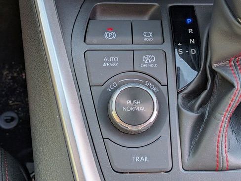 Used 2023 Toyota RAV4 SE w/ Weather & Moonroof Package AWD/4WD image 22