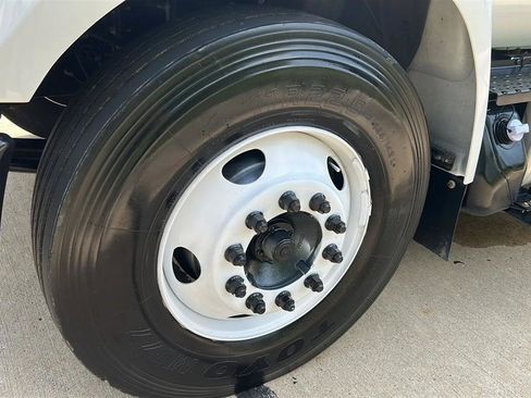 Used 2019 Ford F650 2WD Regular Cab Super Duty image 25