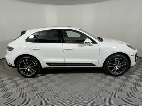 Used 2025 Porsche Macan image 8