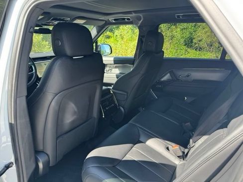 Used 2025 Land Rover Range Rover Sport AWD/4WD image 12