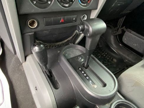 Used 2009 Jeep Wrangler Sahara w/ Trailer Tow Group image 9