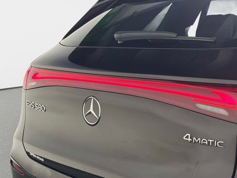 Used 2023 Mercedes-Benz EQS 580 4MATIC SUV image 16