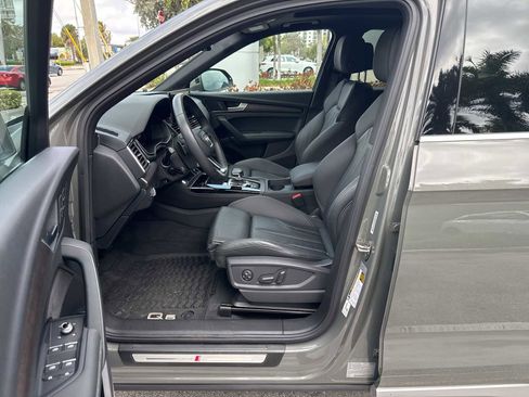 Certified 2023 Audi Q5 2.0T Premium Plus w/ Premium Plus Package image 3