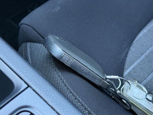 Used 2025 Kia K5 LXS image 25