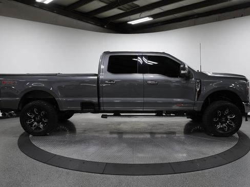 Used 2024 Ford F350 Lariat w/ Chrome Package image 9