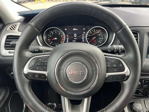 Used 2017 Jeep Compass Latitude w/ Popular Equipment Group AWD/4WD image 15