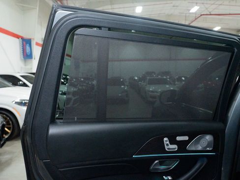 Used 2020 Mercedes-Benz GLS 450 4MATIC w/ Convenience Package image 23