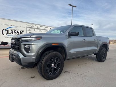 Used 2024 GMC Canyon Elevation