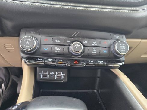 Used 2021 Dodge Durango SXT AWD/4WD image 20