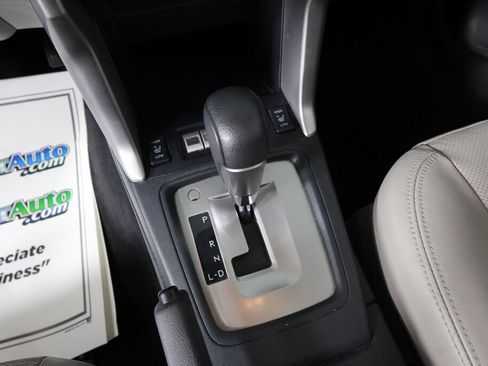 Used 2015 Subaru Forester 2.5i Limited image 38